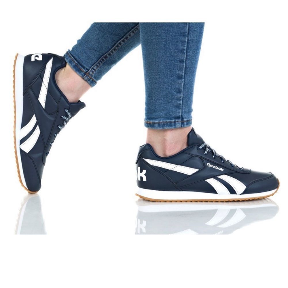 🚩SOLD🚩Reebok sneakers - Picture 2 of 15